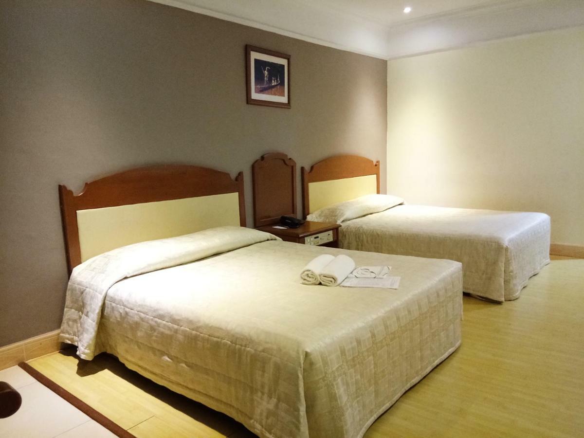 Purnama Hotel Limbang Exterior foto